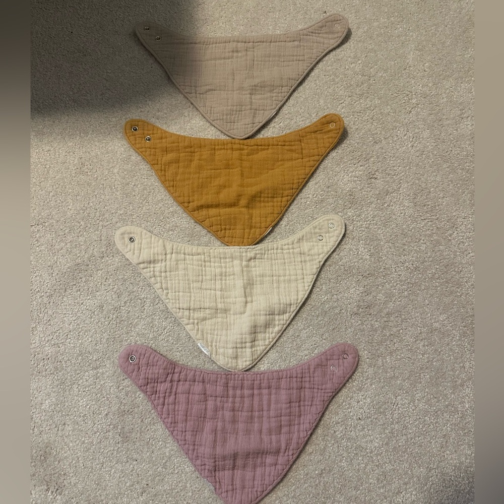 Cloud Island Bandana Bib Set